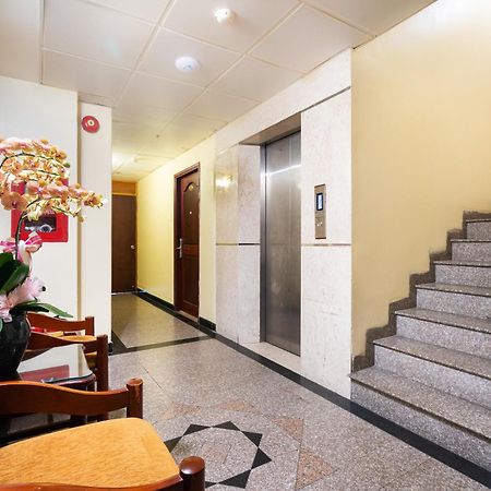 Lucasta Saigon Hotel Хошимин Екстериор снимка